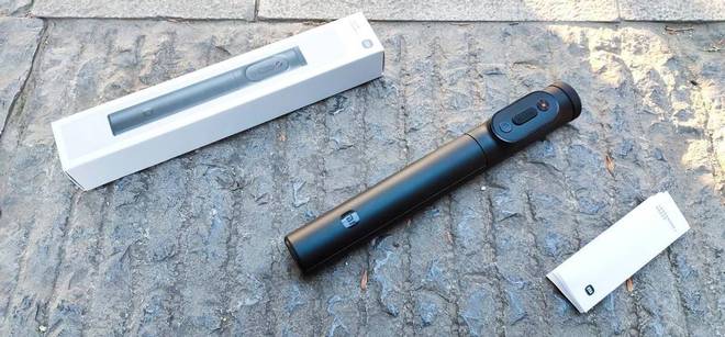 杆2自拍杆三脚架一键变焦记录美好瞬间！米乐体育M6直播平台小米变焦支架自拍(图8)