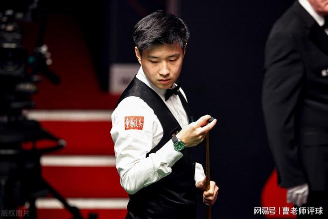 纪录击溃世锦赛7冠王火箭心服口服超越丁俊晖！赵心童狂刷 5 大(图1)